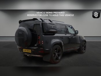 Used Land Rover Defender 2023 for sale - 76280713: Photo