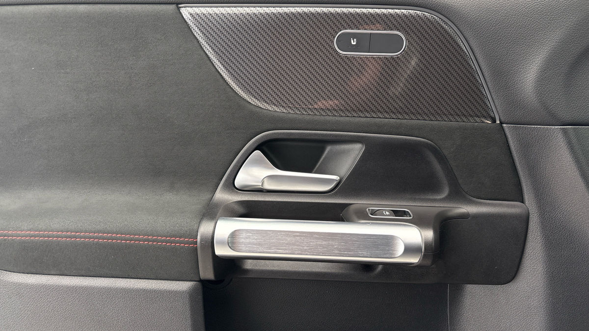 Used Mercedes-Benz GLB 2025 for sale - 76884646: Photo 19