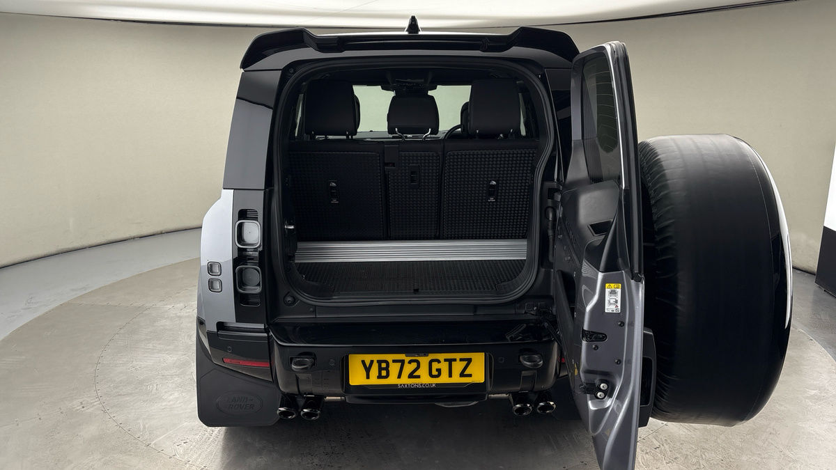 Used Land Rover Defender 90 2022 for sale - 76267790: Photo 11