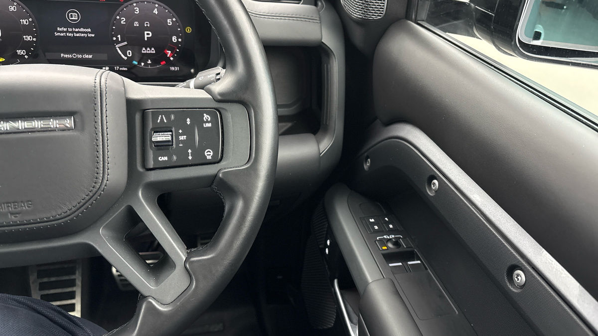 Used Land Rover Defender 90 2022 for sale - 76267790: Photo 14