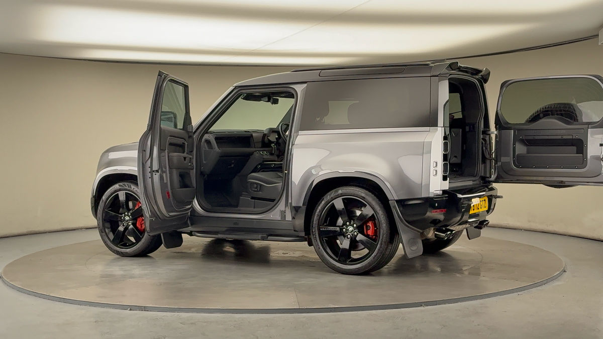 Used Land Rover Defender 90 2022 for sale - 76267790: Photo 46