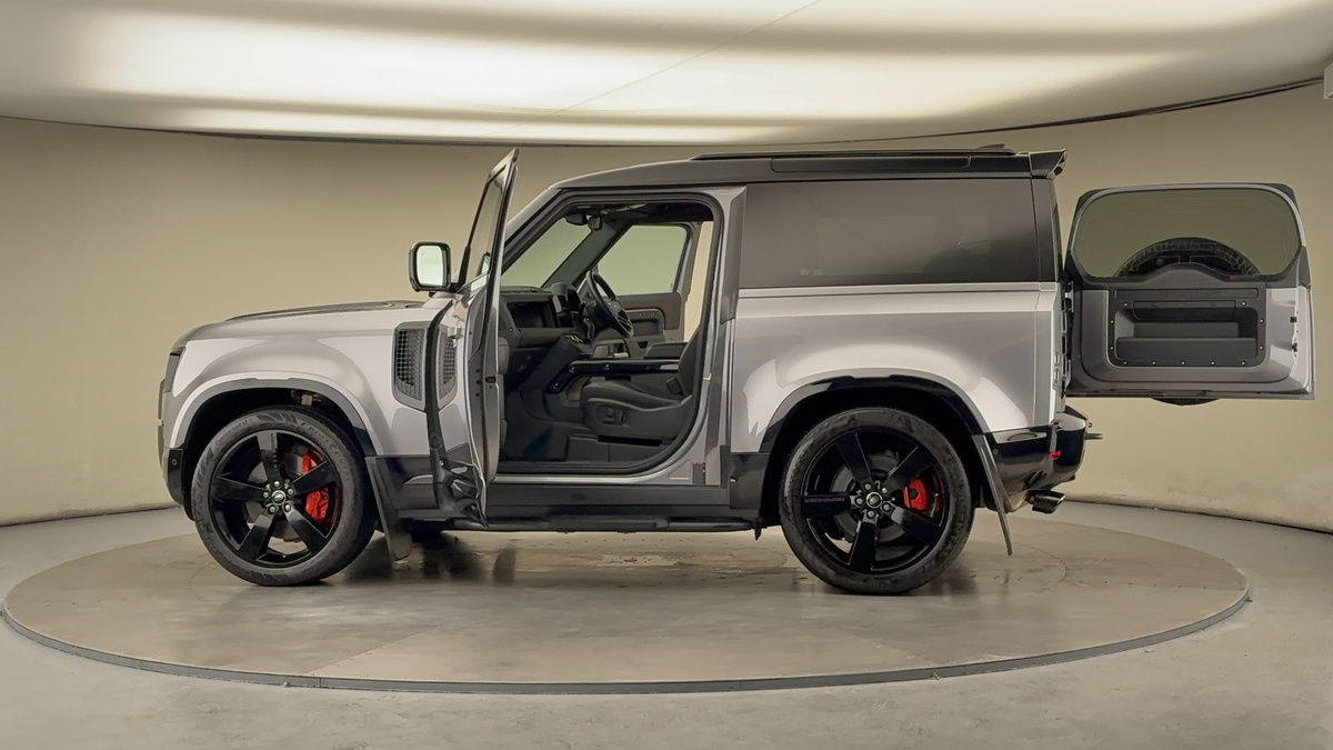 Used Land Rover Defender 90 2022 for sale - 76267790: Photo 47