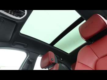 Used Porsche Macan 2023 for sale - 74238575: Photo