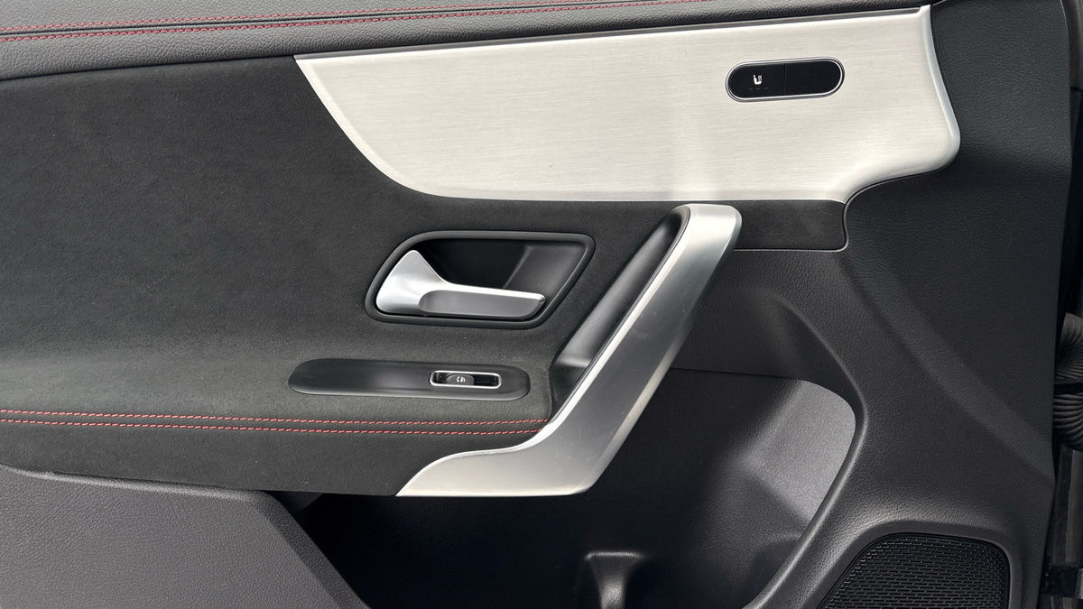 Used Mercedes-Benz CLA 2023 for sale - 76962994: Photo 37