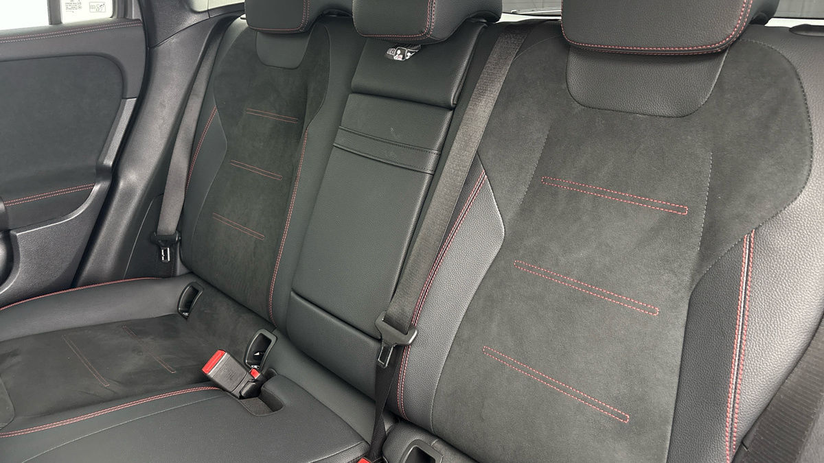 Used Mercedes-Benz EQA 2024 for sale - 76368749: Photo 8