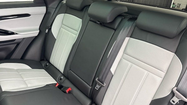 Used Land Rover Range Rover Evoque 2024 for sale - 76148521: Photo 8