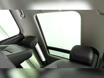 Used Land Rover Defender 90 2023 for sale - 75620733: Photo