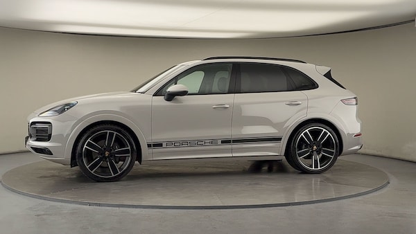 Used Porsche Cayenne 2023 for sale - 76030028: Photo 32