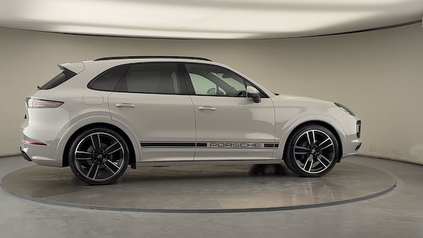 Used Porsche Cayenne 2023 for sale - 76030028: Photo 41