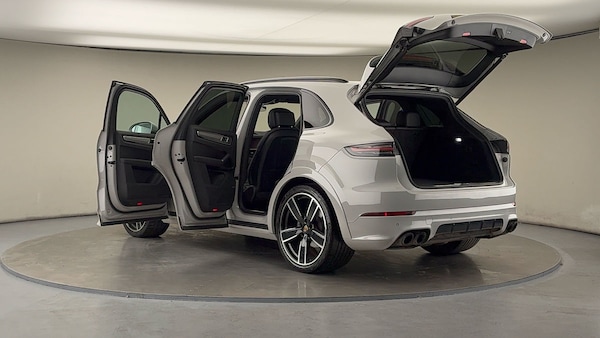 Used Porsche Cayenne 2023 for sale - 76030028: Photo 47