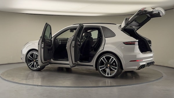Used Porsche Cayenne 2023 for sale - 76030028: Photo 49
