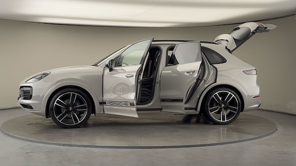 Used Porsche Cayenne 2023 for sale - 76030028: Photo 51