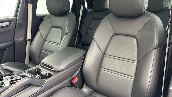 Used Porsche Cayenne 2023 for sale - 76030028: Photo 7