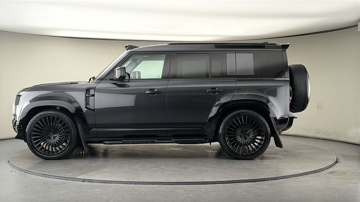 Used Land Rover Defender 2024 for sale - 77937578: Photo 15