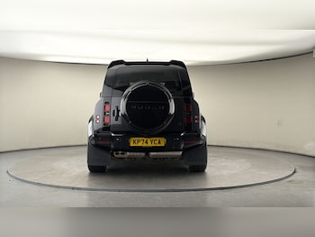 Used Land Rover Defender 2024 for sale - 77937578: Photo