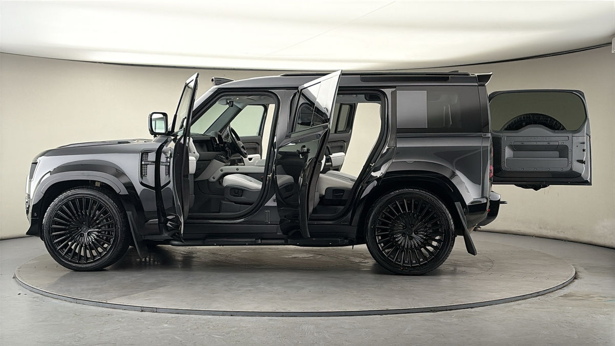 Used Land Rover Defender 2024 for sale - 77937578: Photo 52