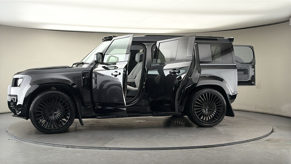 Used Land Rover Defender 2024 for sale - 77937578: Photo 53