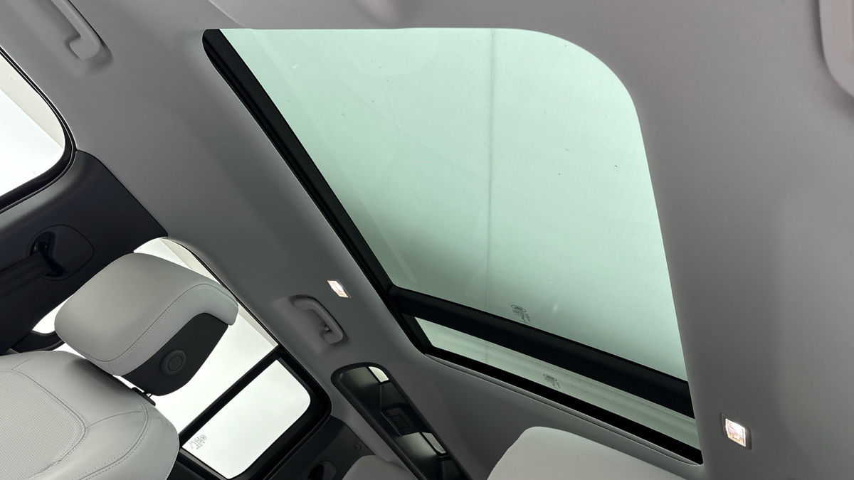 Used Land Rover Defender 2024 for sale - 77937578: Photo 6