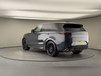 Used Land Rover Range Rover Sport 2024 for sale - 77007868: Photo