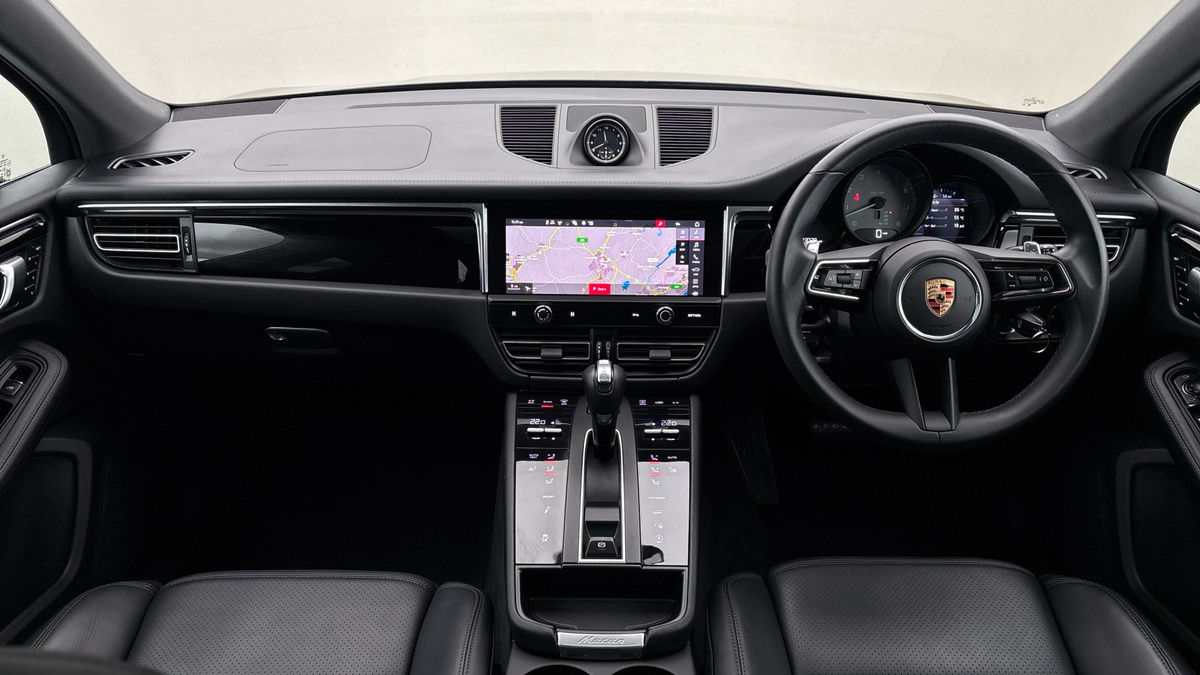 Used Porsche Macan 2023 for sale - 75999278: Photo 12