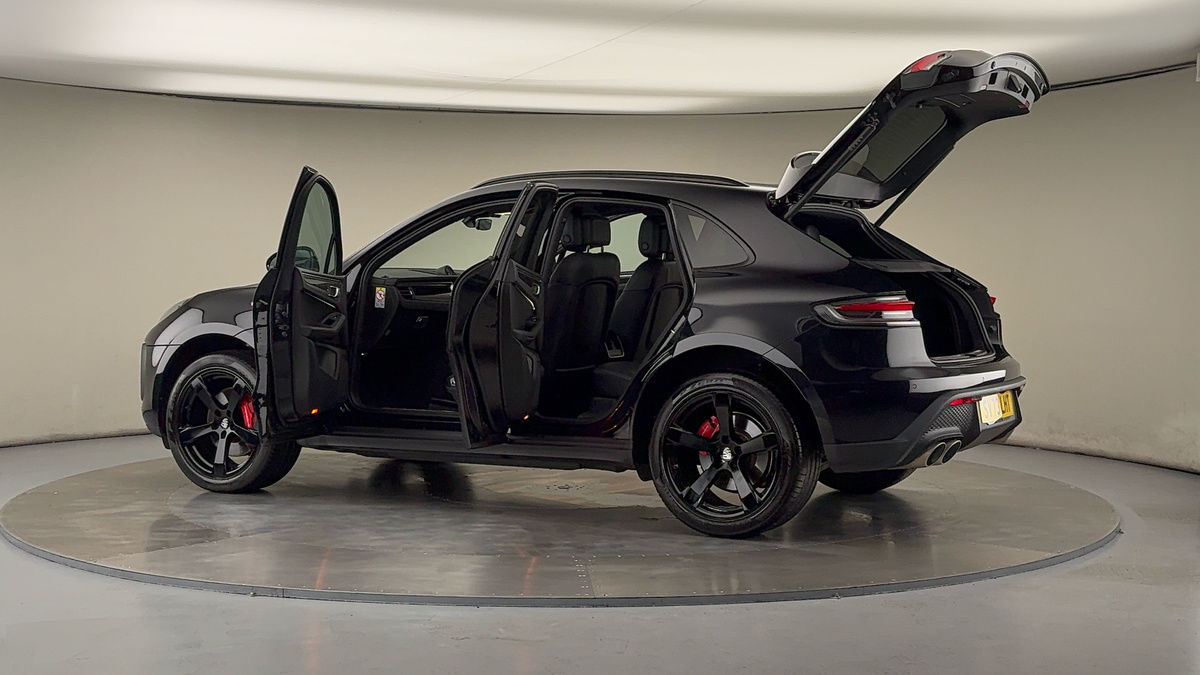 Used Porsche Macan 2023 for sale - 75999278: Photo 45