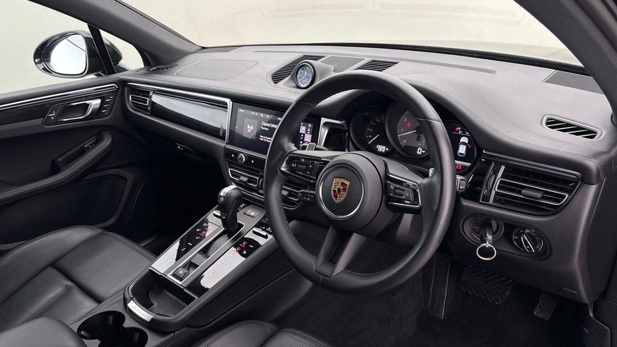 Used Porsche Macan 2023 for sale - 75999278: Photo 5