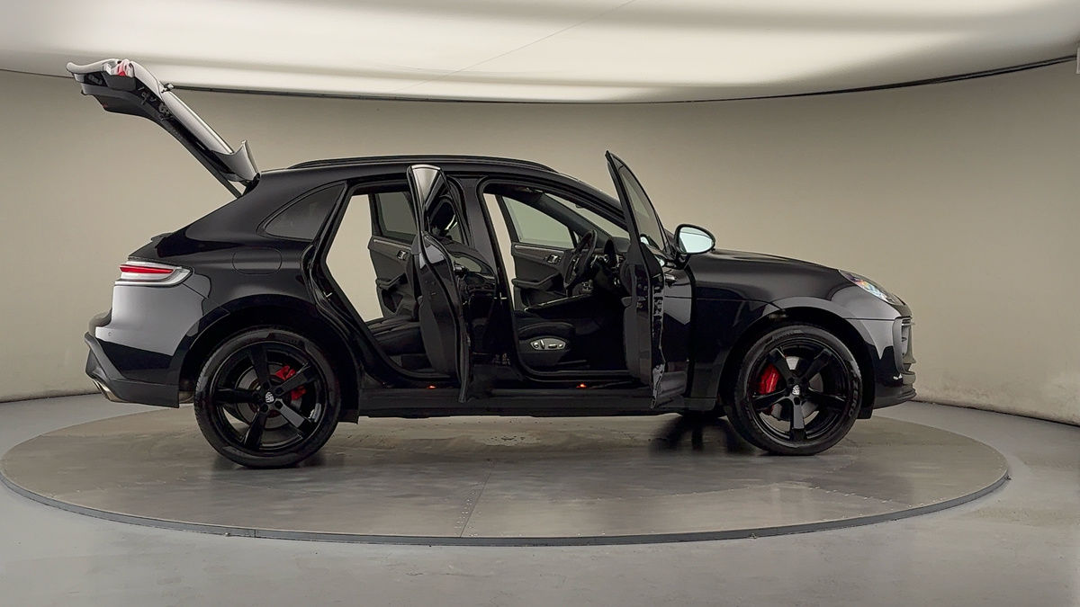 Used Porsche Macan 2023 for sale - 75999278: Photo 56