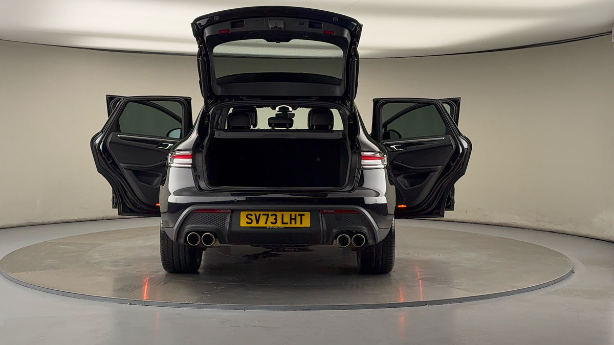 Used Porsche Macan 2023 for sale - 75999278: Photo 60