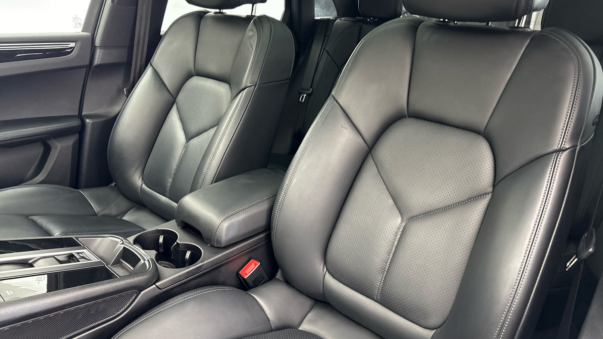Used Porsche Macan 2023 for sale - 75999278: Photo 7