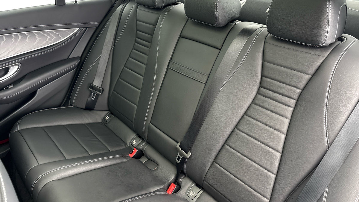 Used Mercedes-Benz E Class 2021 for sale - 77277070: Photo 8