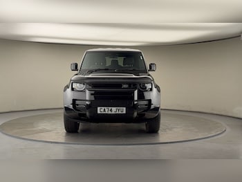 Used Land Rover Defender 90 2025 for sale - 75999270: Photo