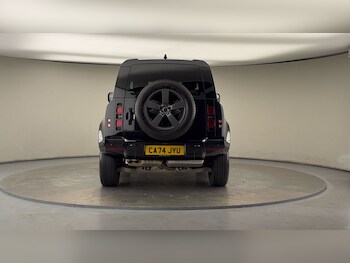 Used Land Rover Defender 90 2025 for sale - 75999270: Photo