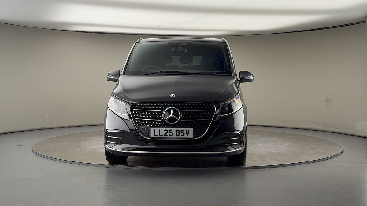 Used Mercedes-Benz V-Class 2025 for sale - 76547565: Photo 3