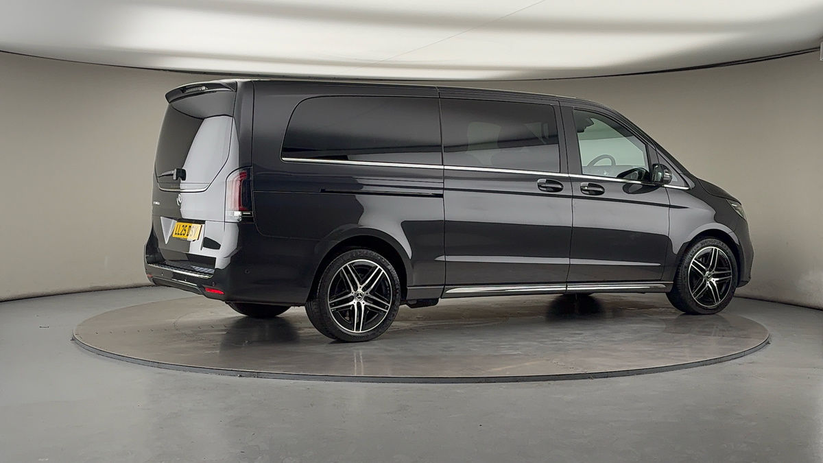 Used Mercedes-Benz V-Class 2025 for sale - 76547565: Photo 38