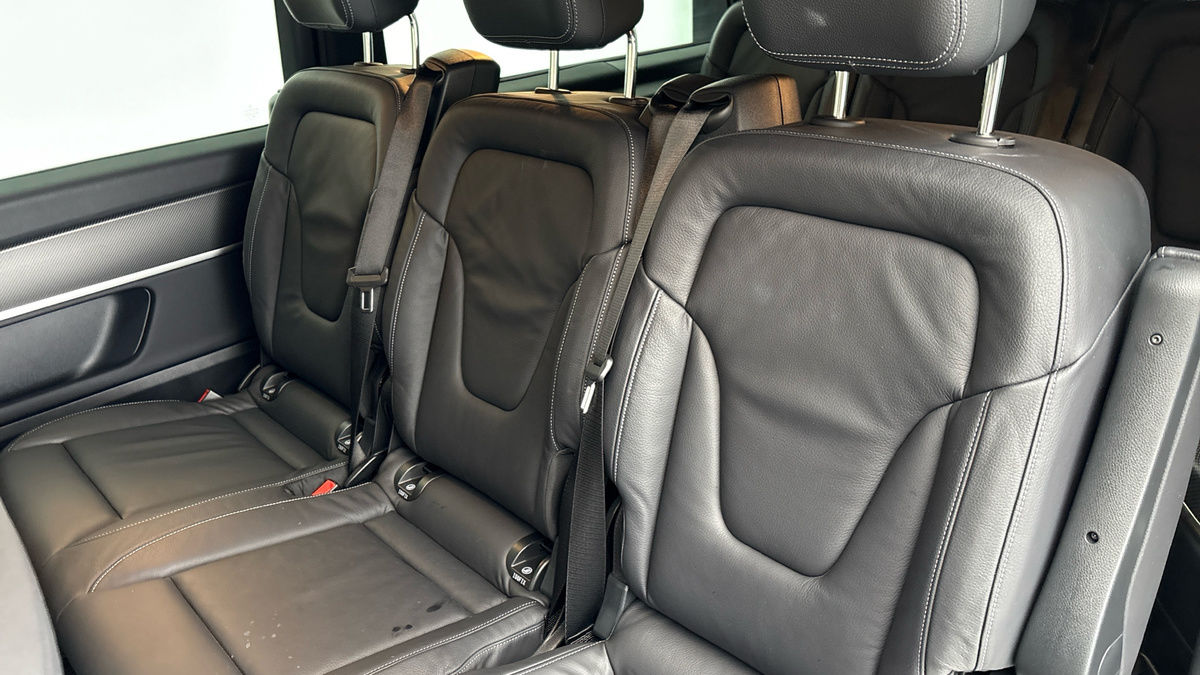 Used Mercedes-Benz V-Class 2025 for sale - 76547565: Photo 8