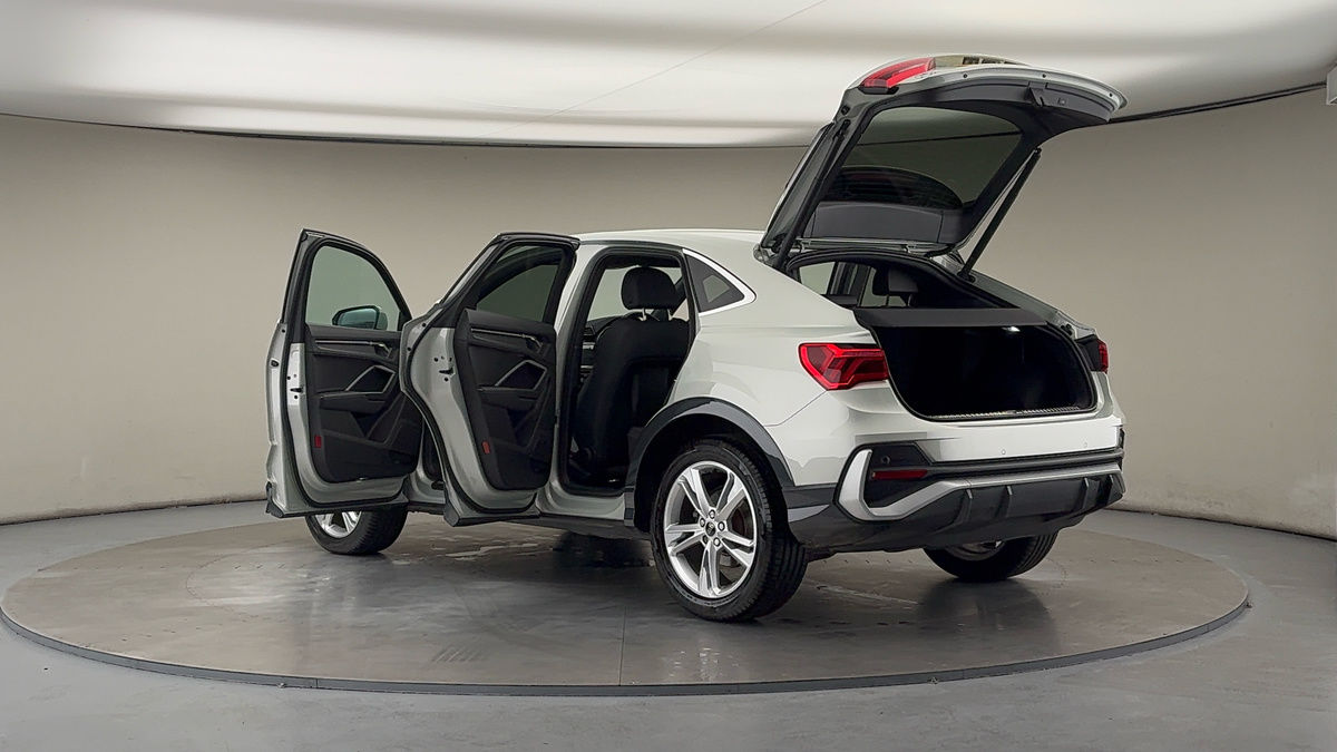 Used Audi Q3 2023 for sale - 76334522: Photo 43