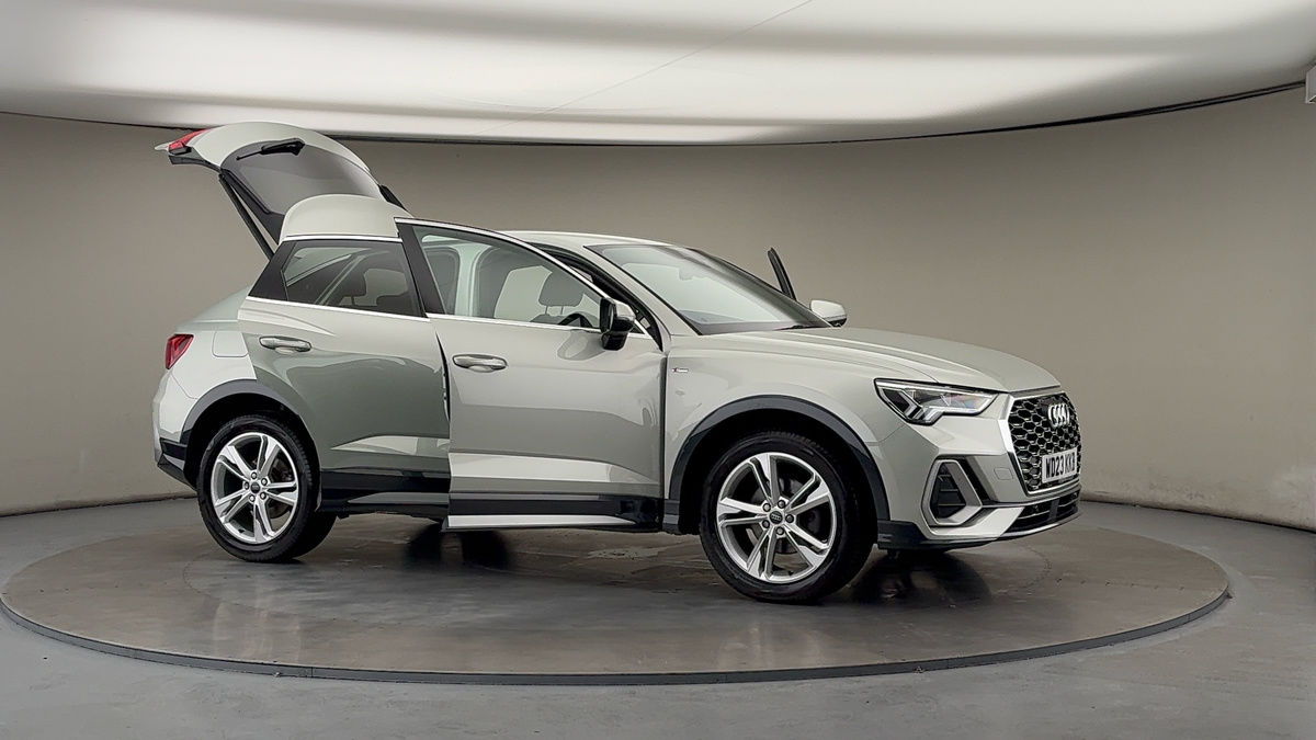 Used Audi Q3 2023 for sale - 76334522: Photo 54