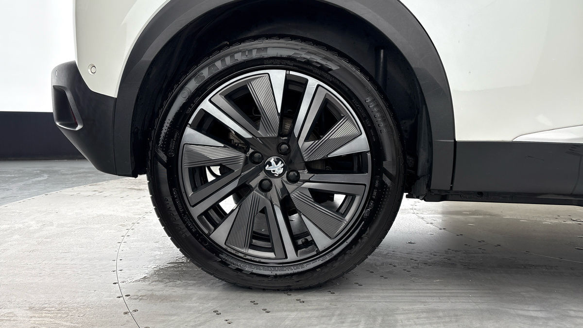 Used Peugeot E-2008 2021 for sale - 76686934: Photo 10