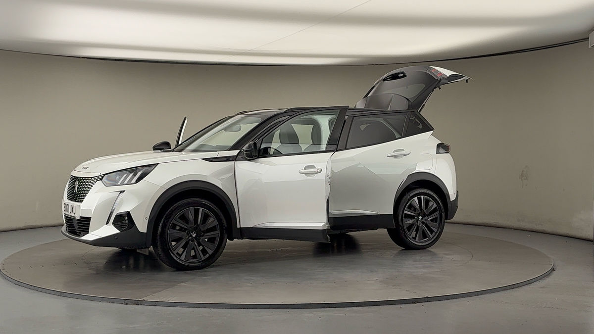 Used Peugeot E-2008 2021 for sale - 76686934: Photo 48