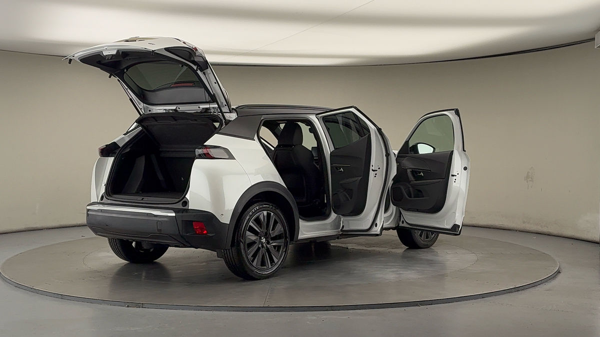 Used Peugeot E-2008 2021 for sale - 76686934: Photo 58