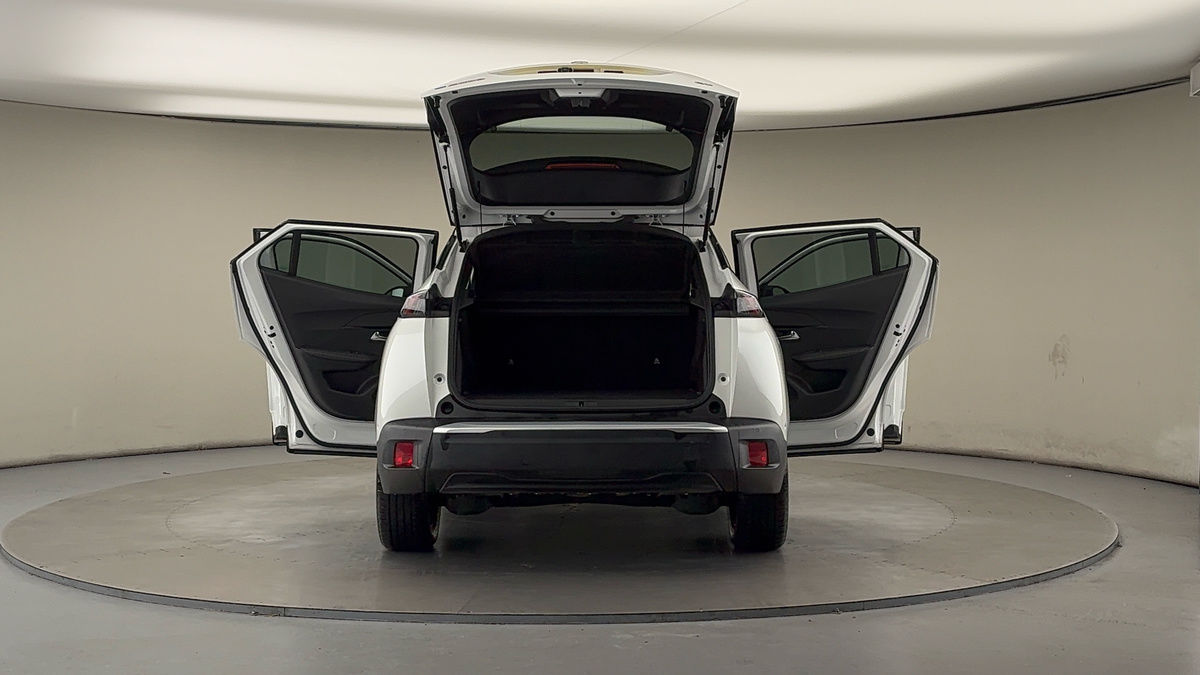 Used Peugeot E-2008 2021 for sale - 76686934: Photo 60