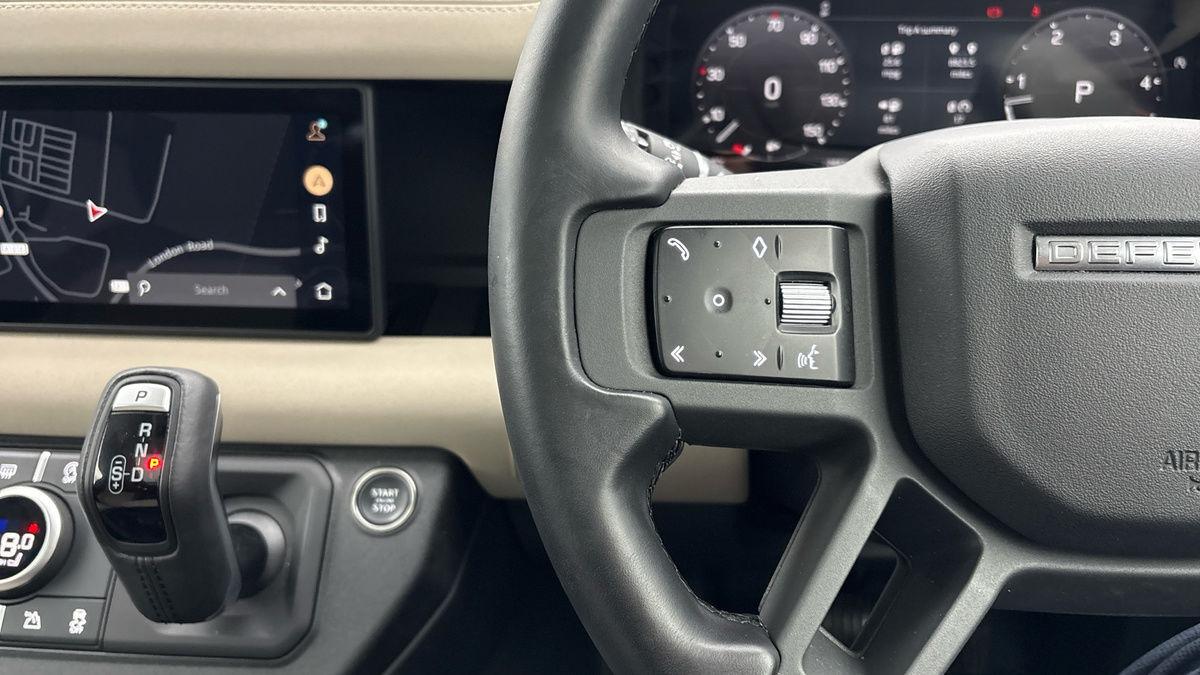 Used Land Rover Defender 110 2023 for sale - 77107385: Photo 13