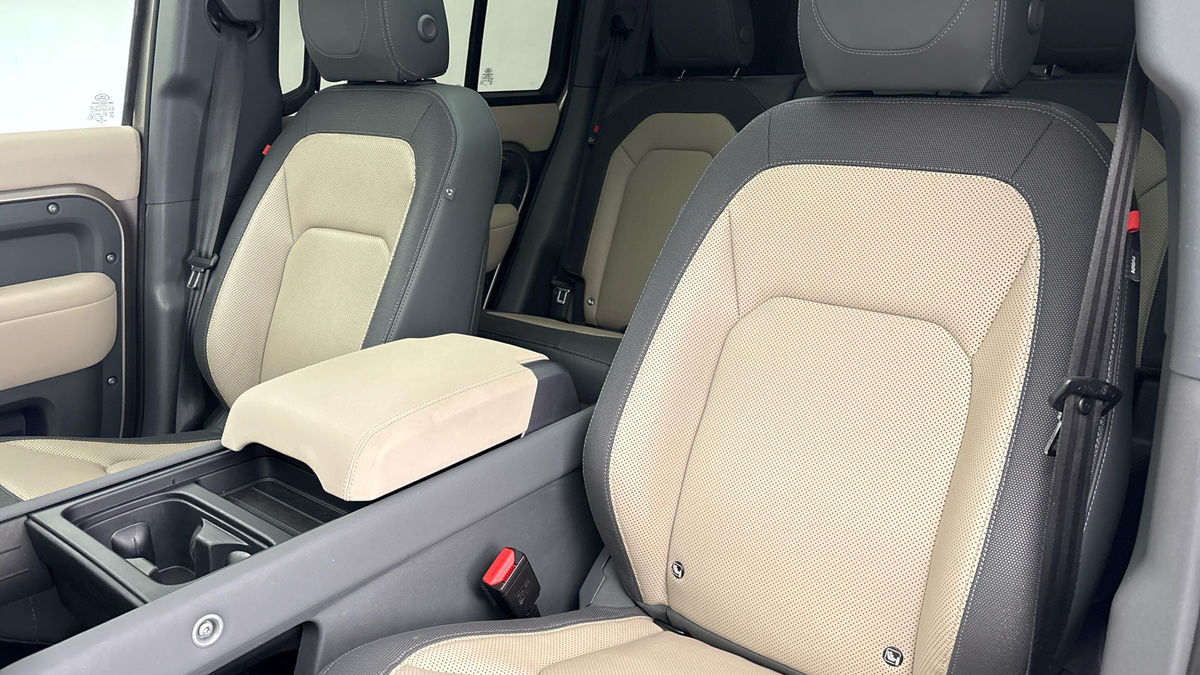 Used Land Rover Defender 110 2023 for sale - 77107385: Photo 7