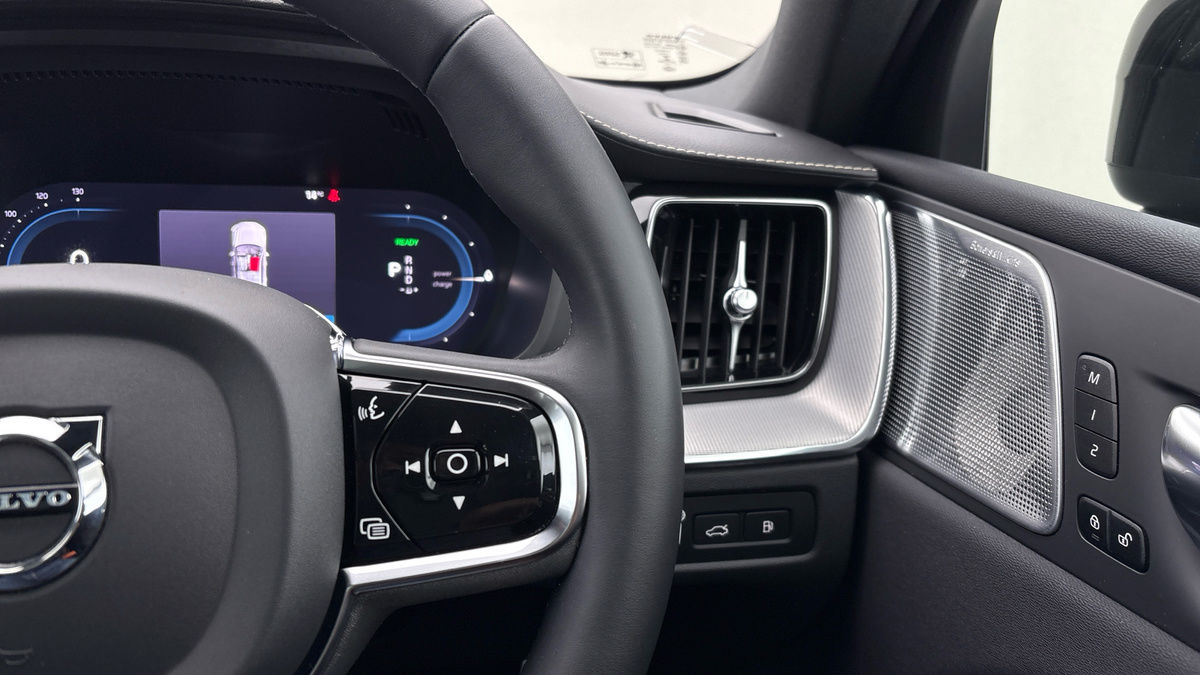 Used Volvo XC60 2022 for sale - 76280705: Photo 14