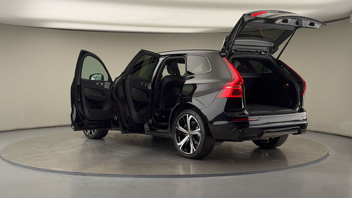 Used Volvo XC60 2022 for sale - 76280705: Photo 44