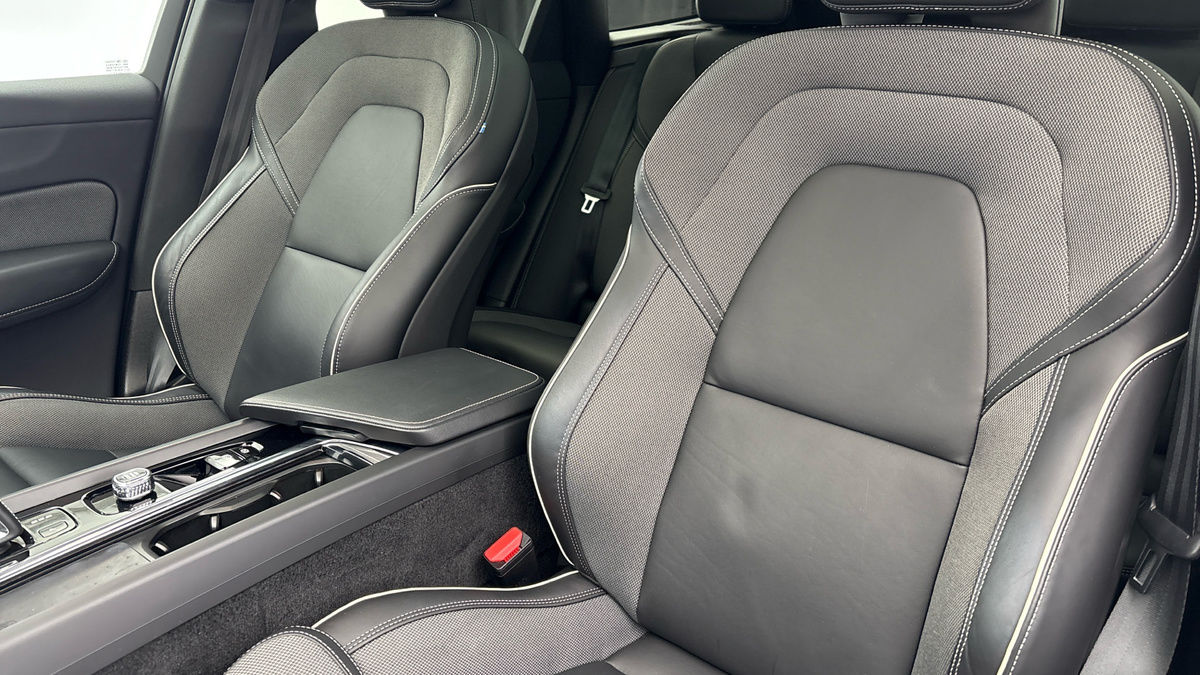 Used Volvo XC60 2022 for sale - 76280705: Photo 7