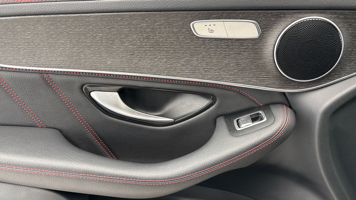 Used Mercedes-Benz GLC 2019 for sale - 78045293: Photo 19