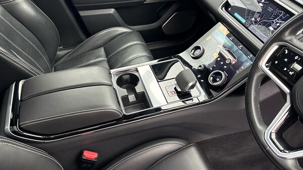 Used Land Rover Range Rover Velar 2021 for sale - 76236438: Photo 18