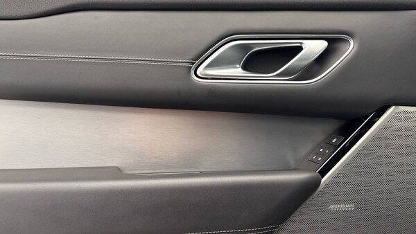 Used Land Rover Range Rover Velar 2021 for sale - 76236438: Photo 19
