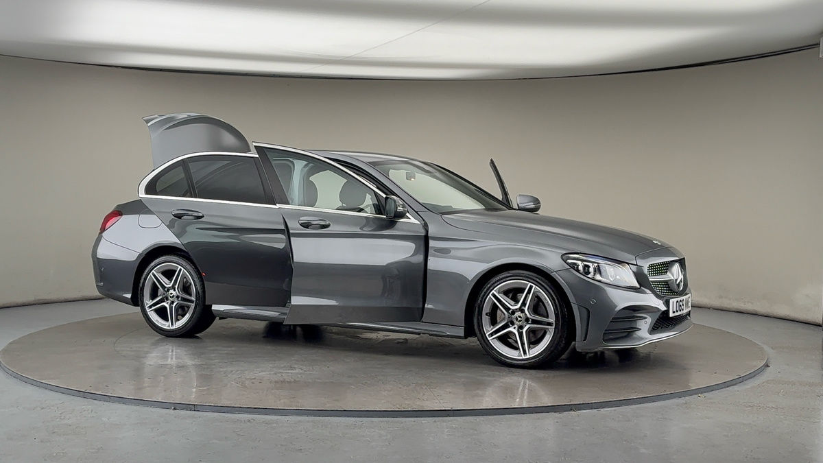 Used Mercedes-Benz C Class 2019 for sale - 76470849: Photo 100